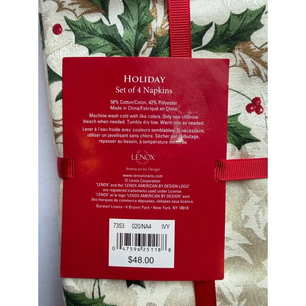 New Lenox Holiday Napkins Set of 4 Ivory Green Red Holly Damask Christmas
